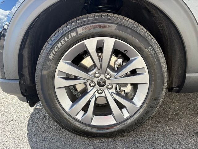 New 2026 Ford Explorer Active image 9