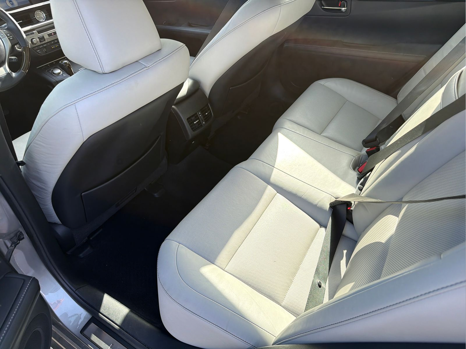 Used 2015 Lexus ES 350 w/ Luxury Package FWD image 33