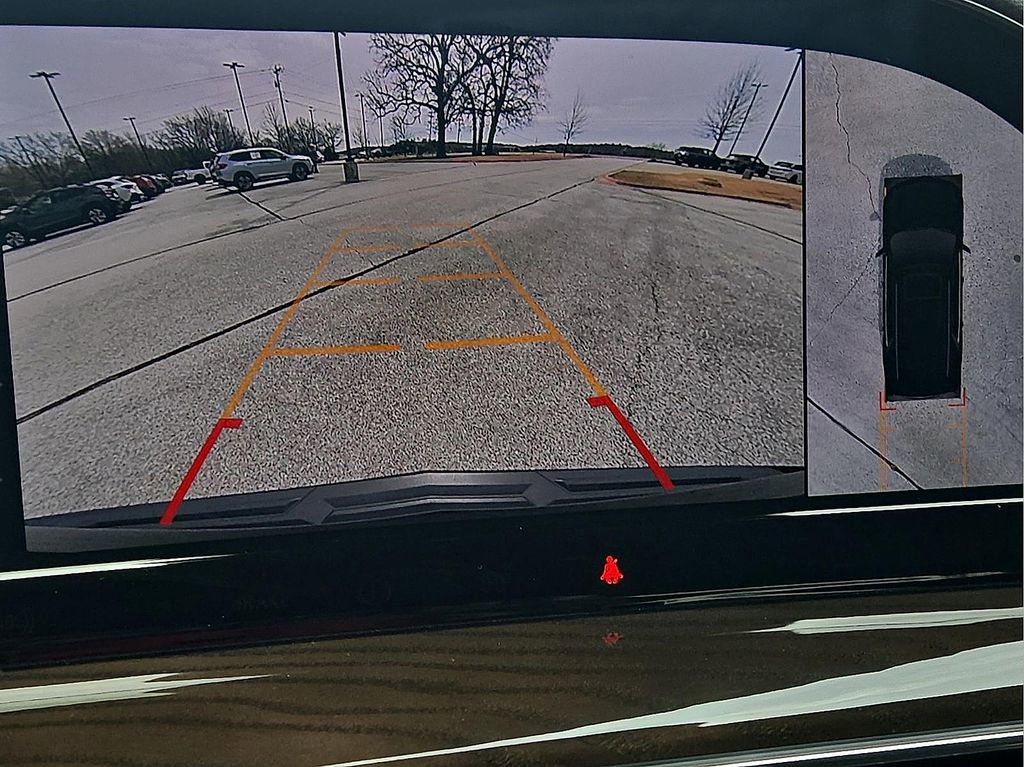 Used 2024 Cadillac Escalade Sport Platinum w/ LPO, ONYX Package image 16