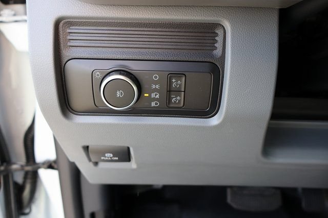 New 2026 Ford F550 4x4 Supercab Super Duty image 28