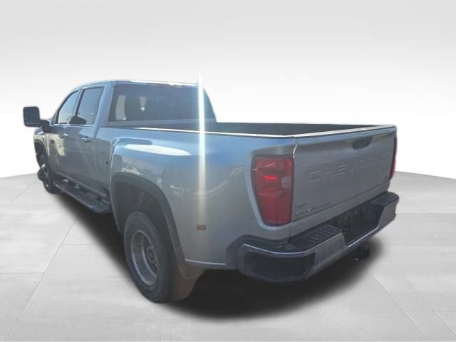 Used 2020 Chevrolet Silverado 3500 LTZ w/ LTZ Convenience Package image 4