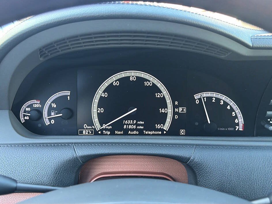 Used 2010 Mercedes-Benz CL 550 4MATIC image 9