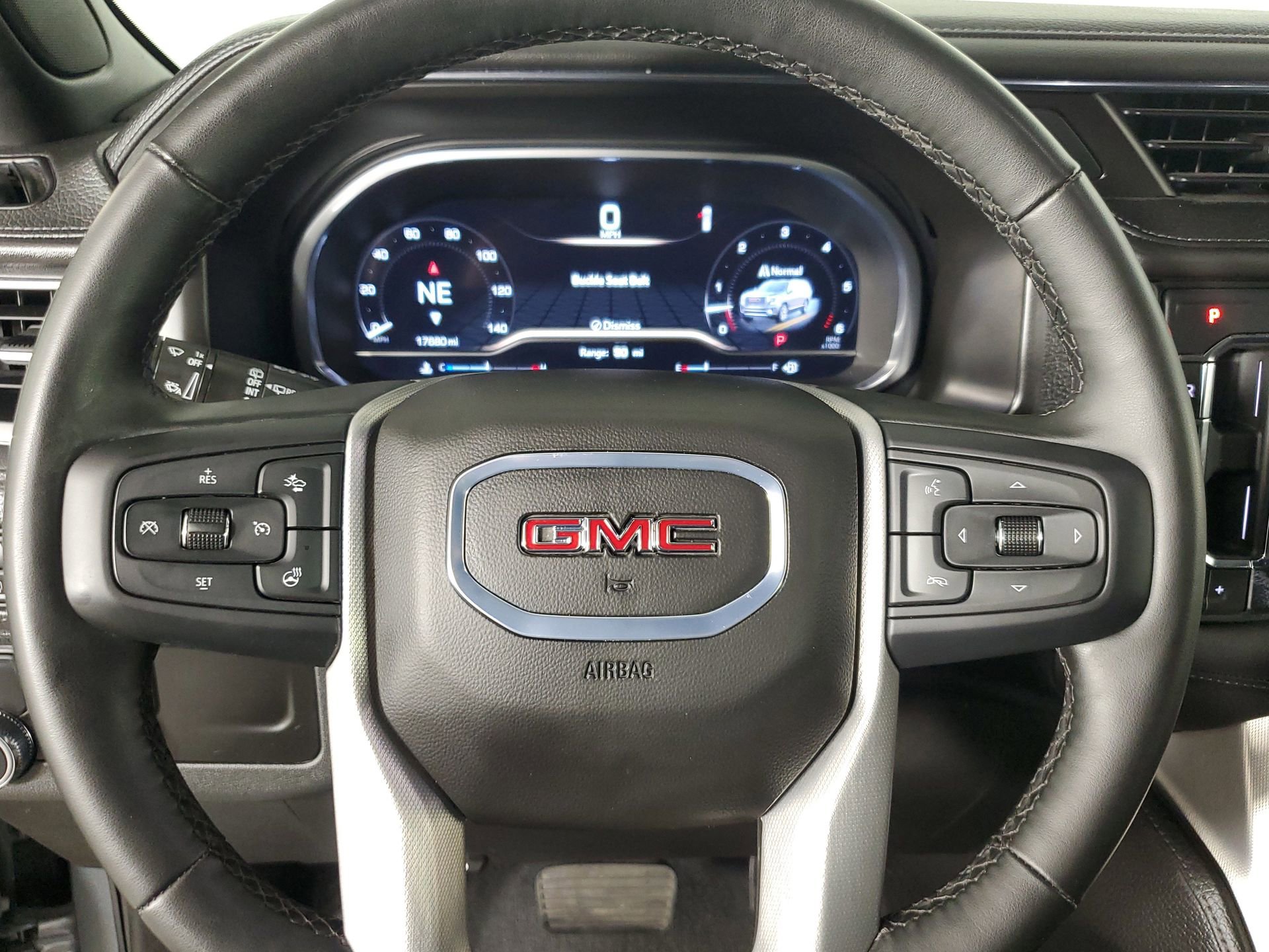 Used 2023 GMC Yukon Denali image 34