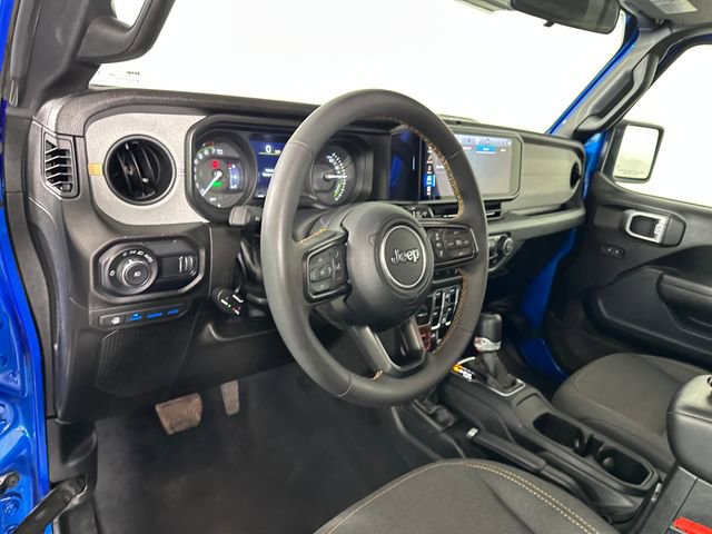Used 2024 Jeep Wrangler Unlimited image 13