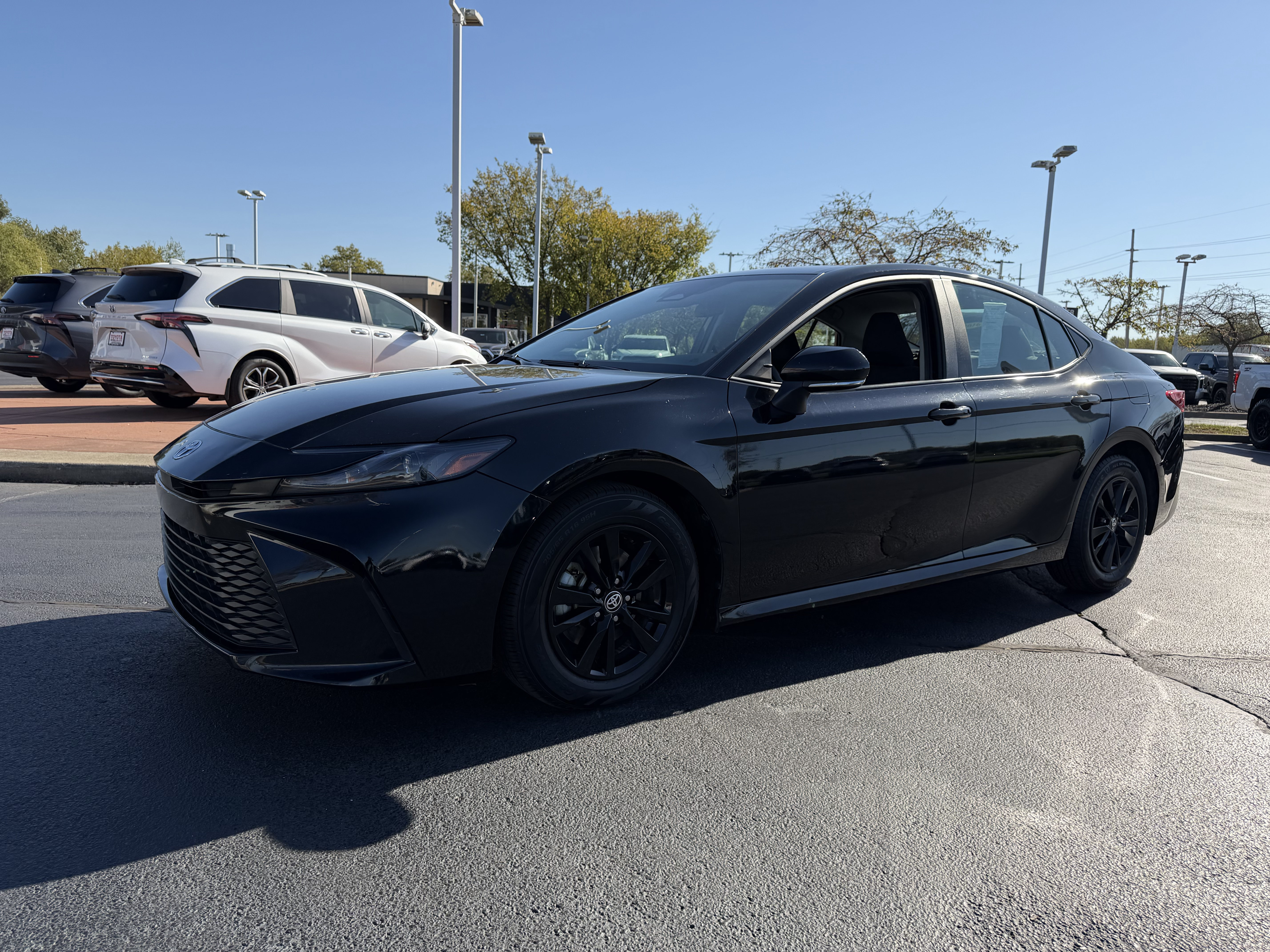 Used 2025 Toyota Camry LE FWD image 3
