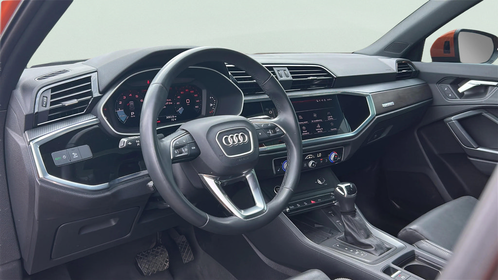 Used 2024 Audi Q3 2.0T Premium Plus w/ Premium Plus Package AWD/4WD image 27