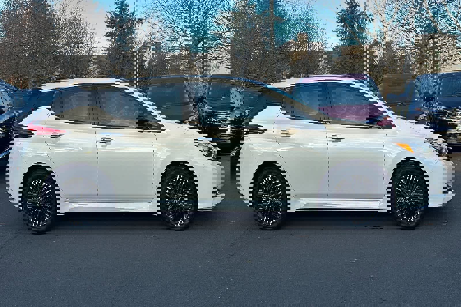 New 2025 Nissan Leaf SV Plus image 8