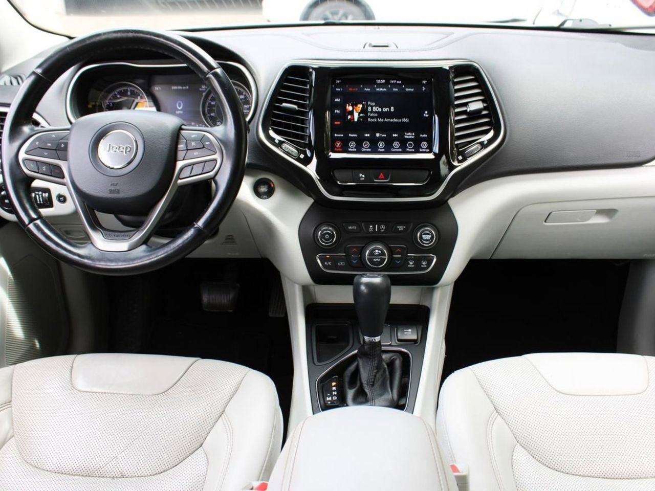 Used 2020 Jeep Cherokee Limited image 33