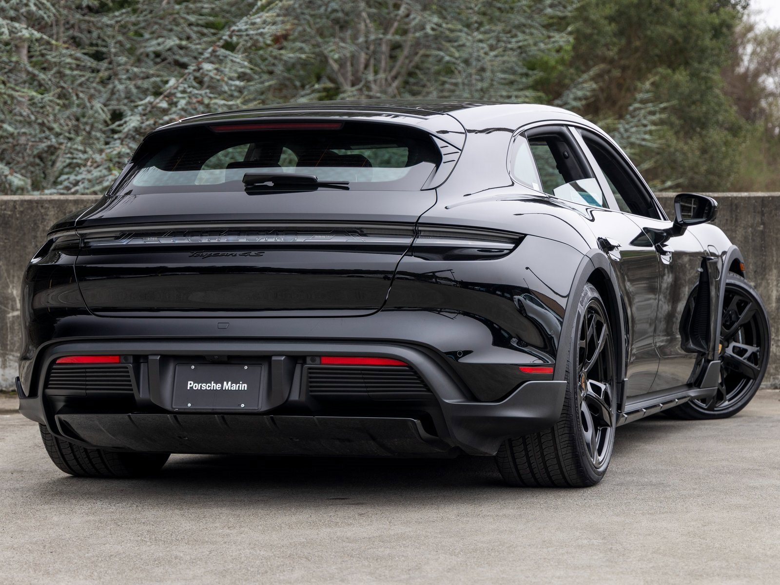 New 2025 Porsche Taycan 4S image 11