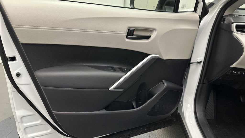 New 2026 Toyota Corolla Cross L image 15