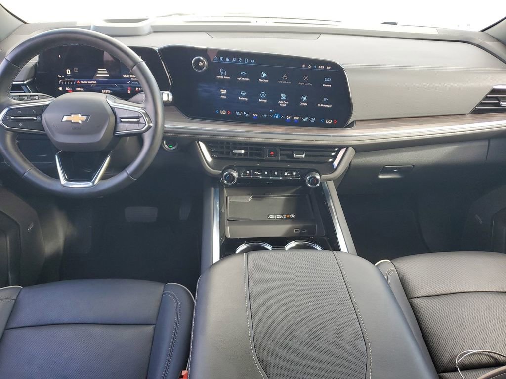 Certified 2025 Chevrolet Suburban Premier image 24