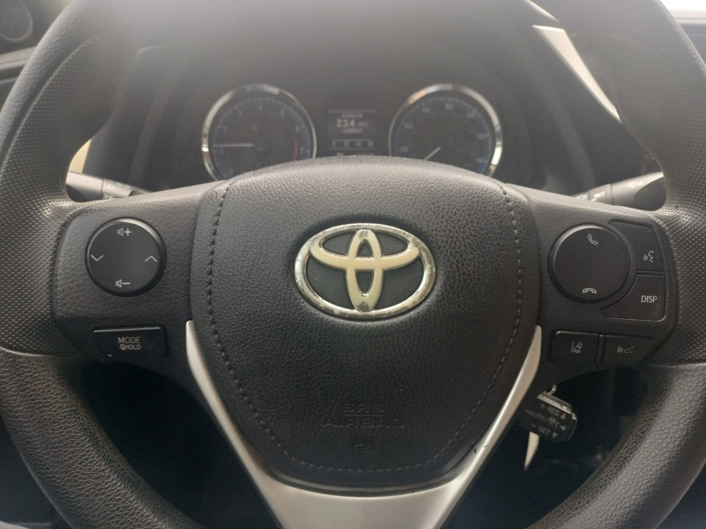 Used 2017 Toyota Corolla LE image 24