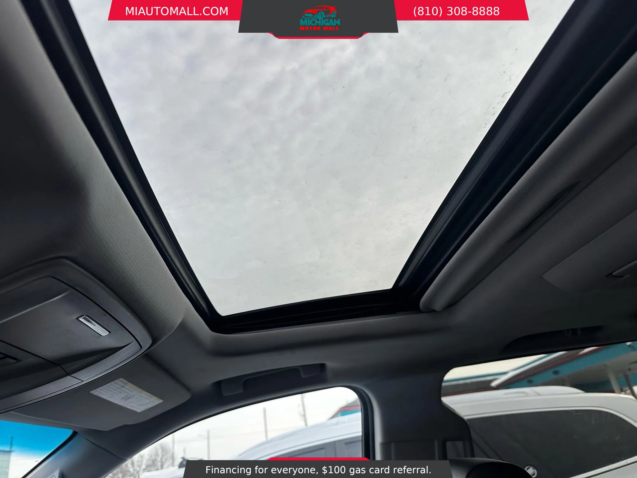 Used 2015 Chevrolet Suburban LT AWD/4WD image 16