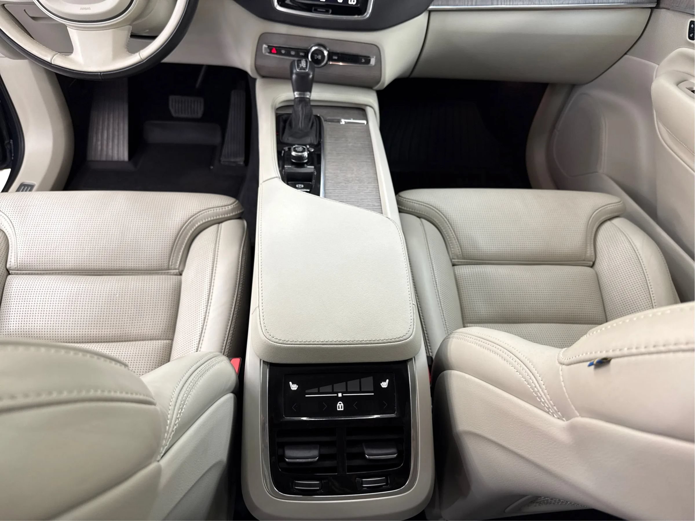 Used 2022 Volvo XC90 T6 Inscription w/ Advanced Package AWD/4WD image 22
