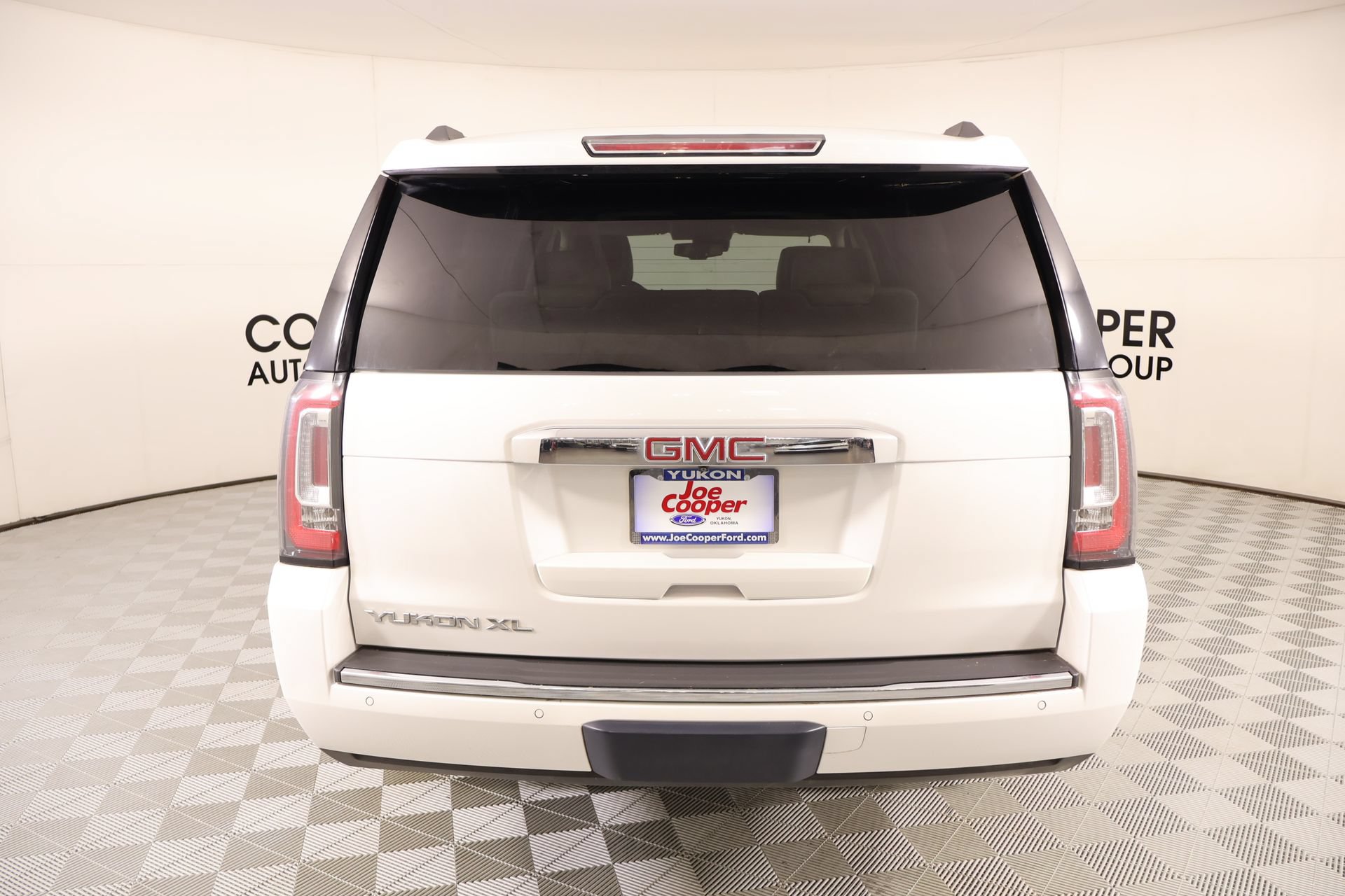 Used 2020 GMC Yukon XL Denali AWD/4WD image 25