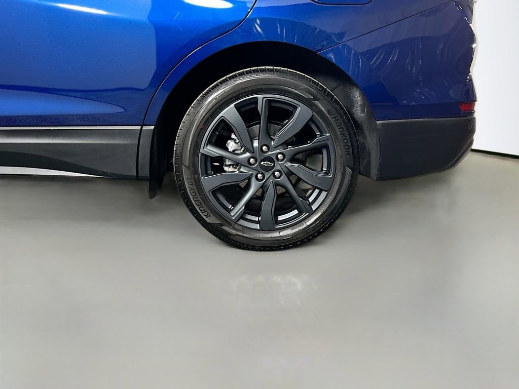 Used 2023 Chevrolet Equinox RS w/ RS Leather Package image 32