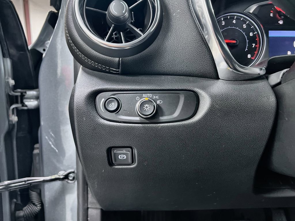 Used 2025 Chevrolet Blazer LT image 15