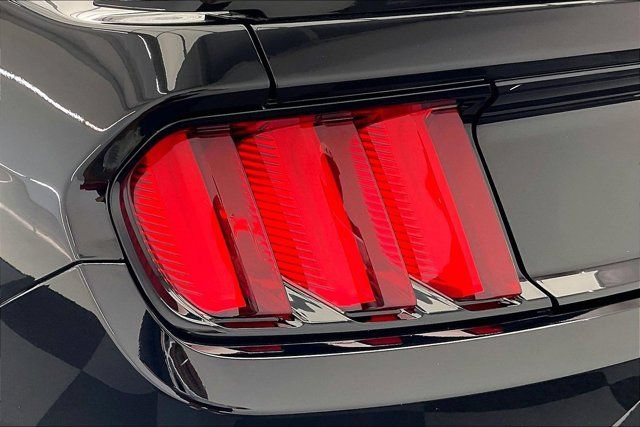 Used 2017 Ford Mustang GT RWD image 29