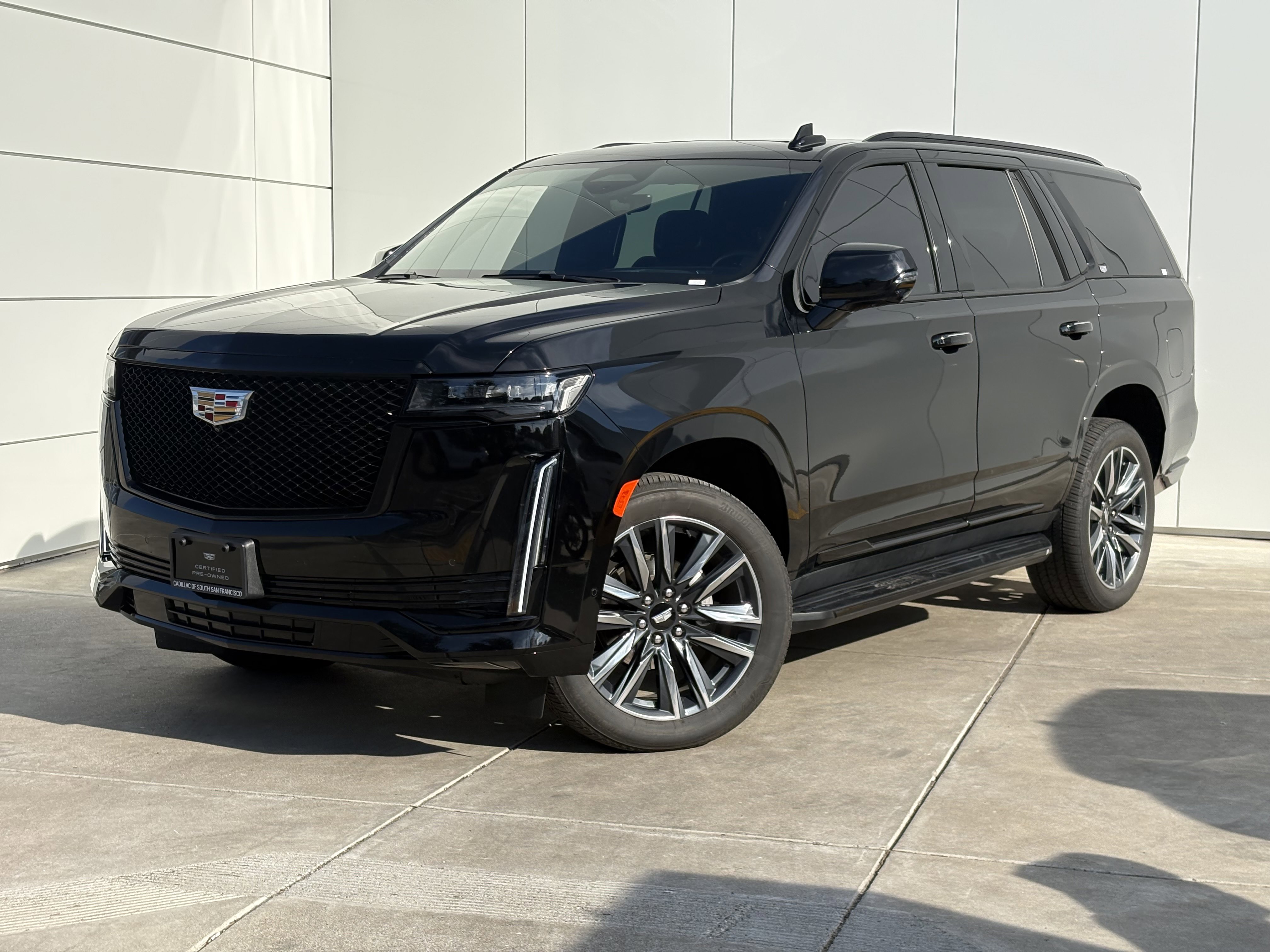 Used 2024 Cadillac Escalade Sport image 2