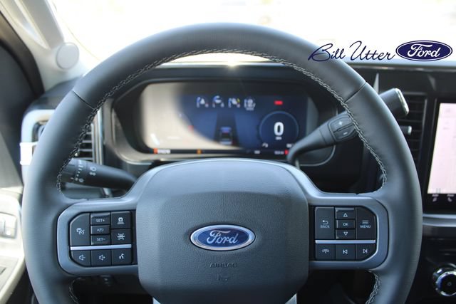 New 2026 Ford F250 Lariat w/ Black Appearance Package AWD/4WD image 18