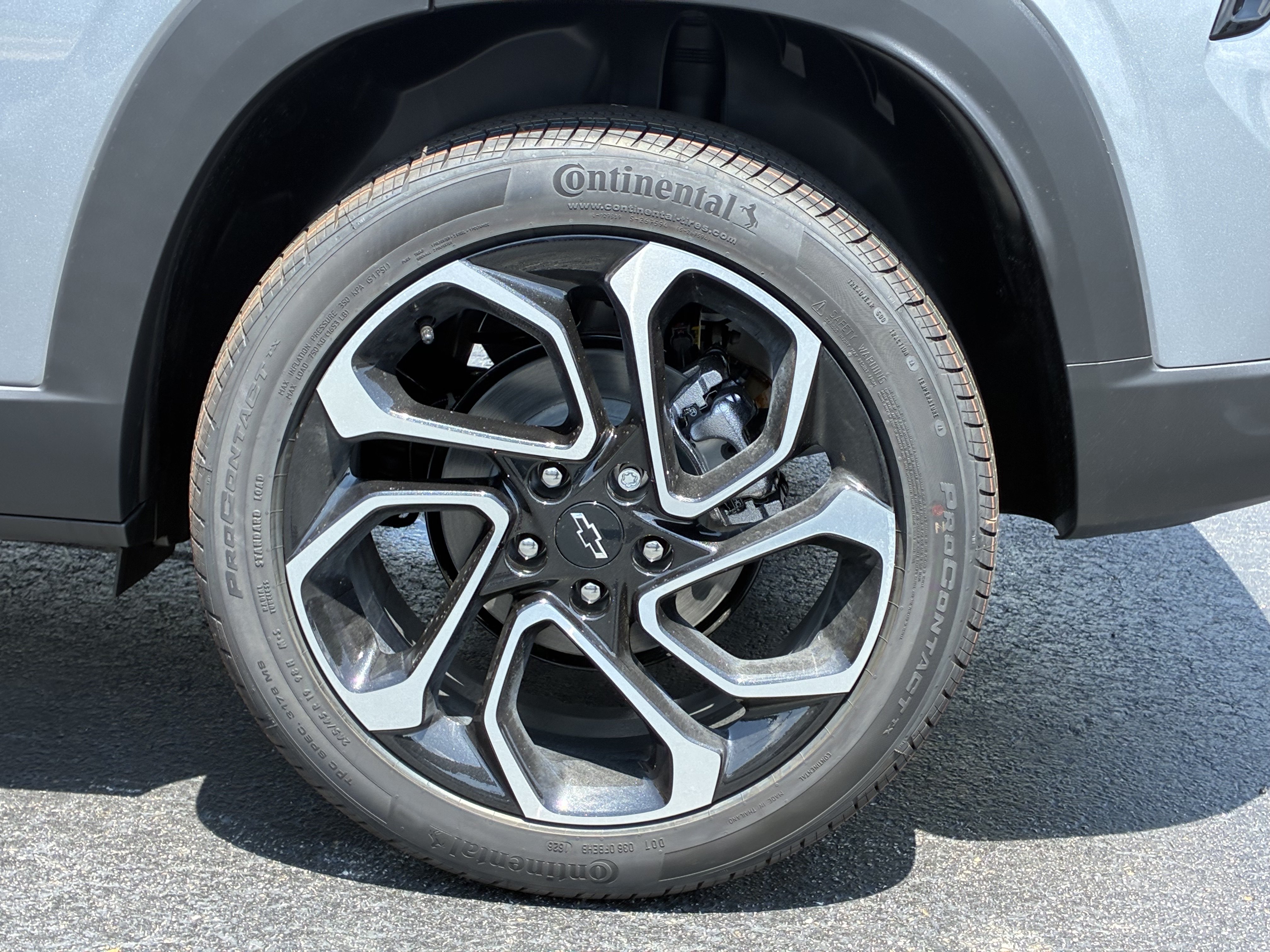 New 2026 Chevrolet Trax RS w/ Driver Confidence Package FWD image 12