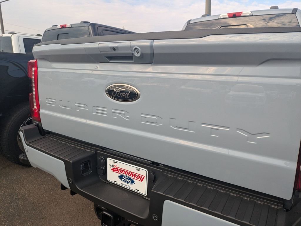 New 2026 Ford F250 Lariat w/ Black Appearance Package image 6