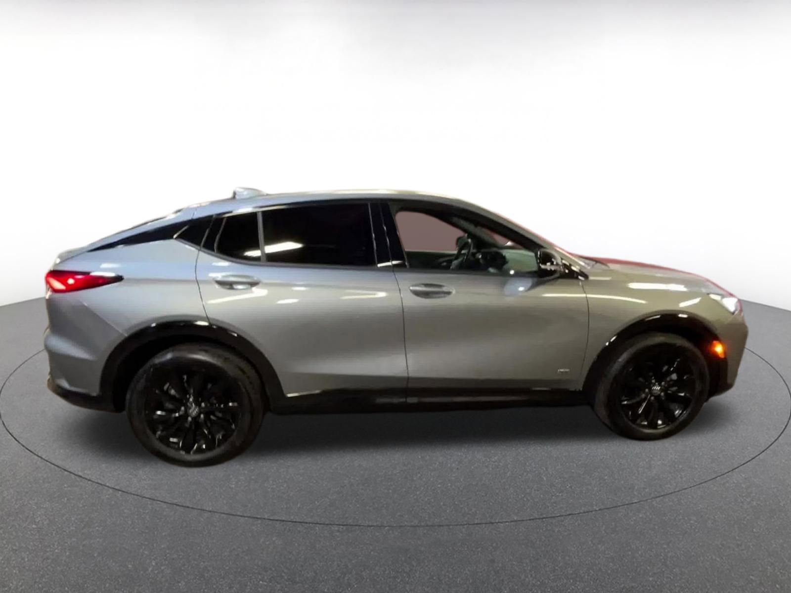 Used 2025 Buick Envista Sport Touring image 16