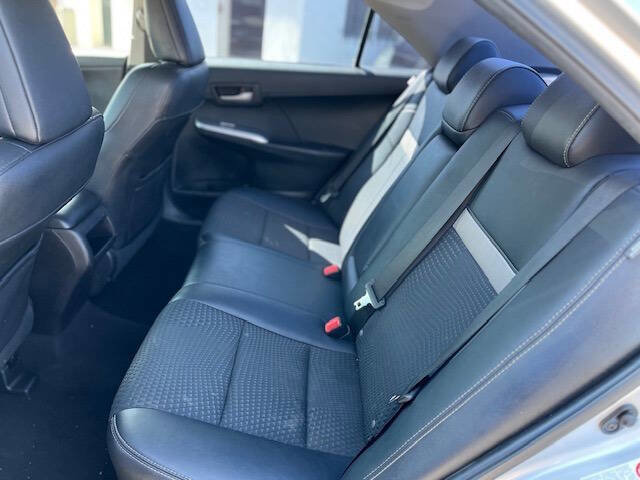 Used 2014 Toyota Camry SE image 8