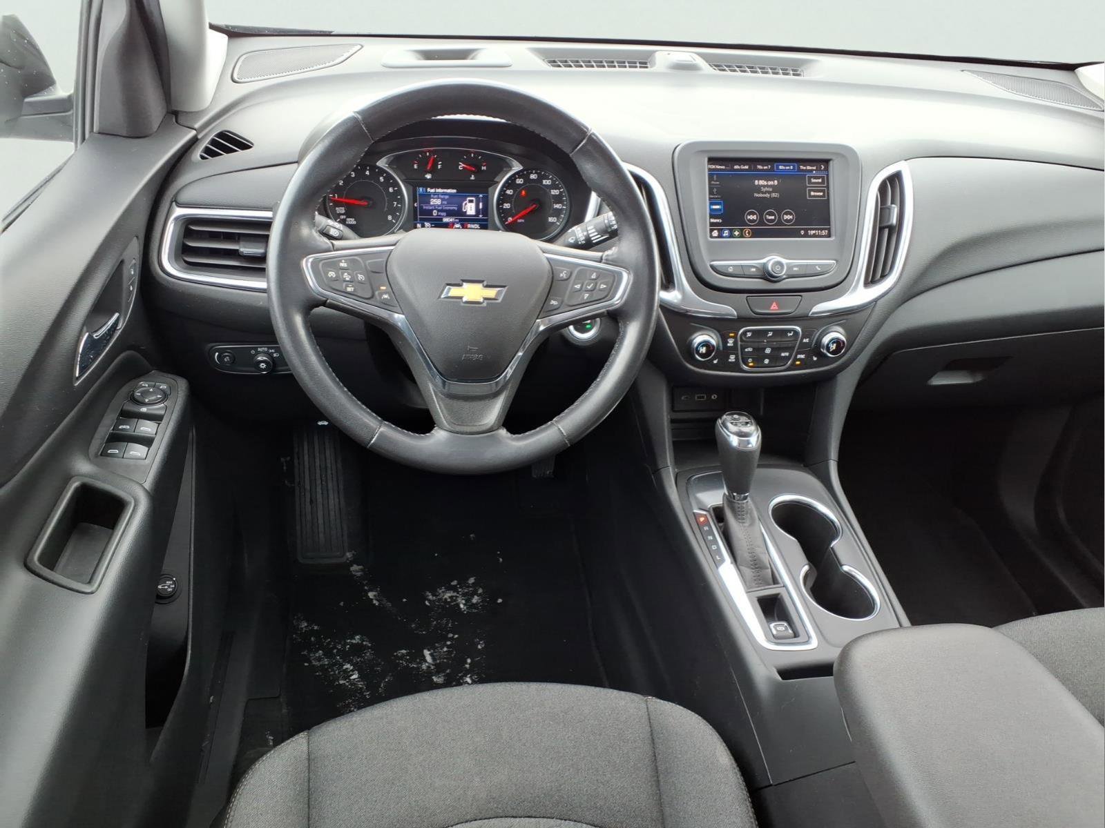 Used 2020 Chevrolet Equinox LT w/ Driver Convenience Package image 8