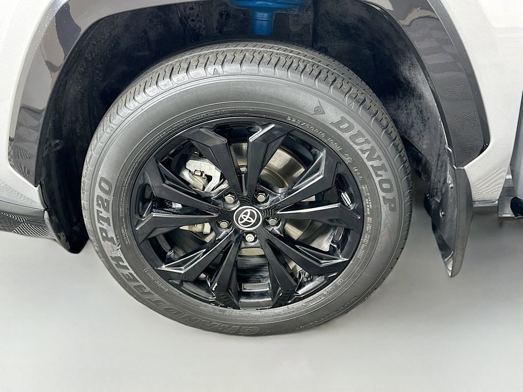 Used 2023 Toyota RAV4 SE w/ Convenience Package image 32