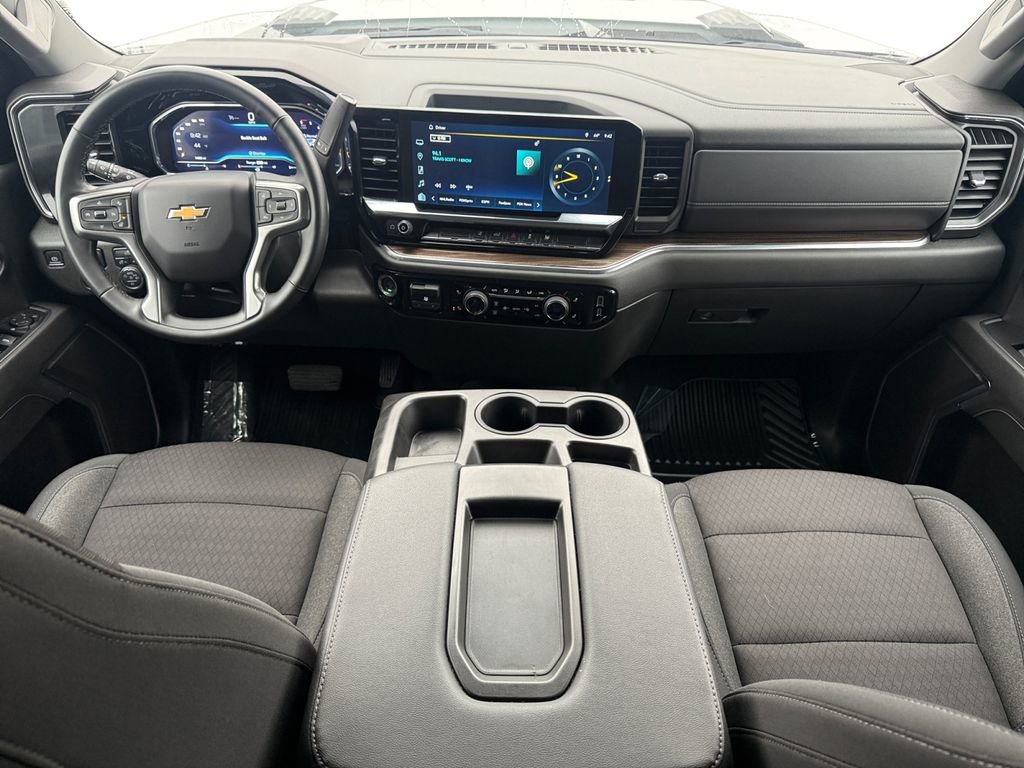 Certified 2024 Chevrolet Silverado 2500 LT w/ Convenience Package image 12