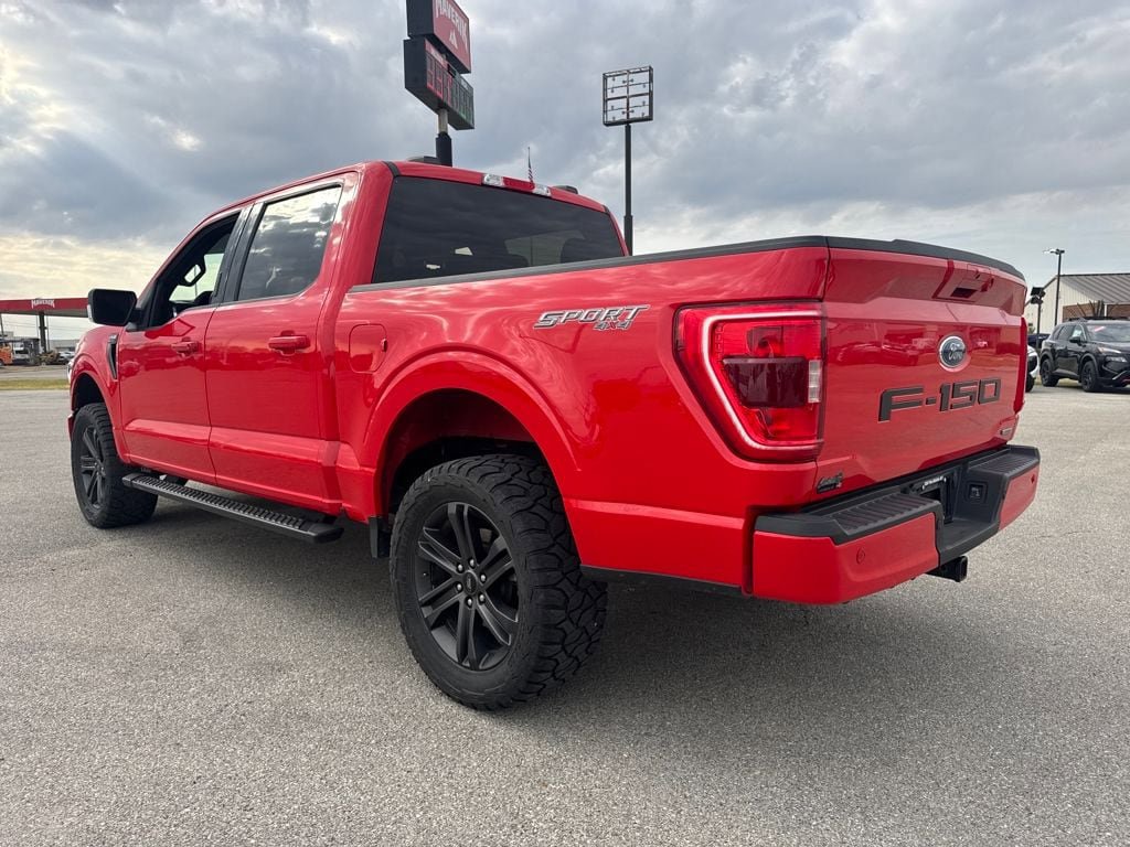 Used 2022 Ford F150 XLT w/ Equipment Group 302A High AWD/4WD image 4
