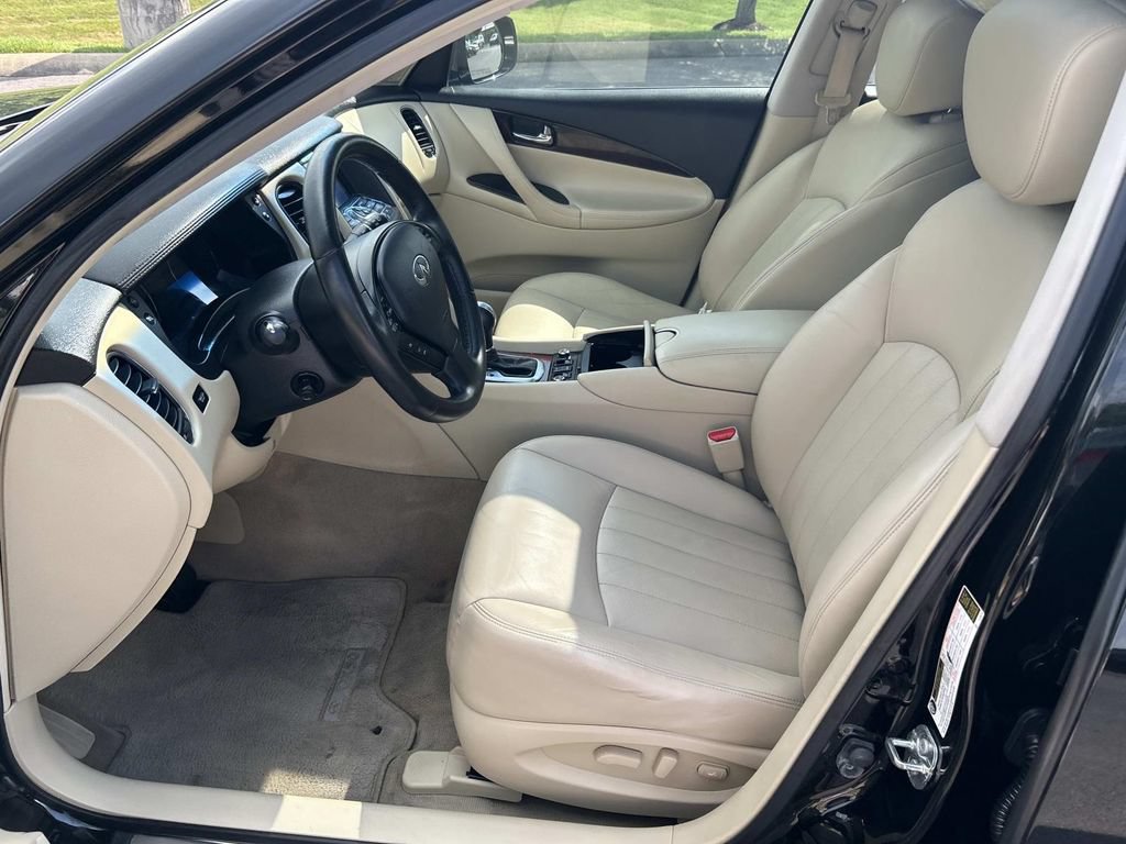 Used 2016 INFINITI QX50 2WD w/ Deluxe Touring Package image 26