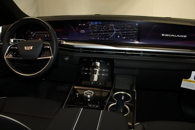 New 2026 Cadillac Escalade ESV Luxury w/ Touring Package image 14