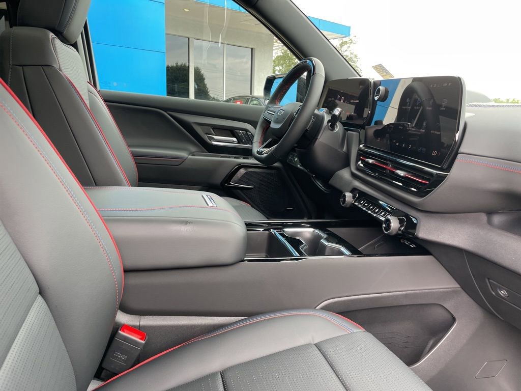 New 2024 Chevrolet Silverado EV RST image 52