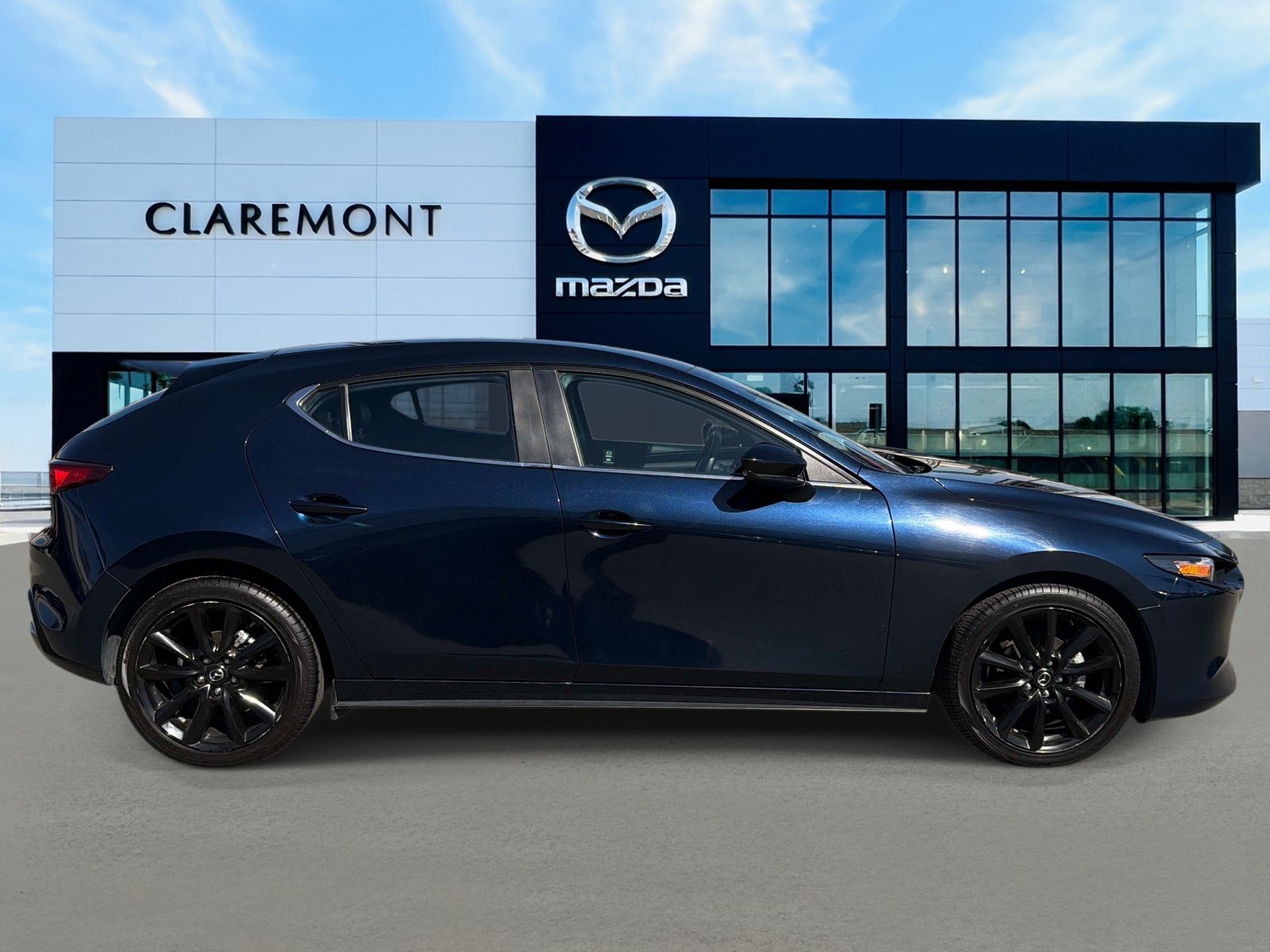 Used 2024 MAZDA MAZDA3 s FWD image 4