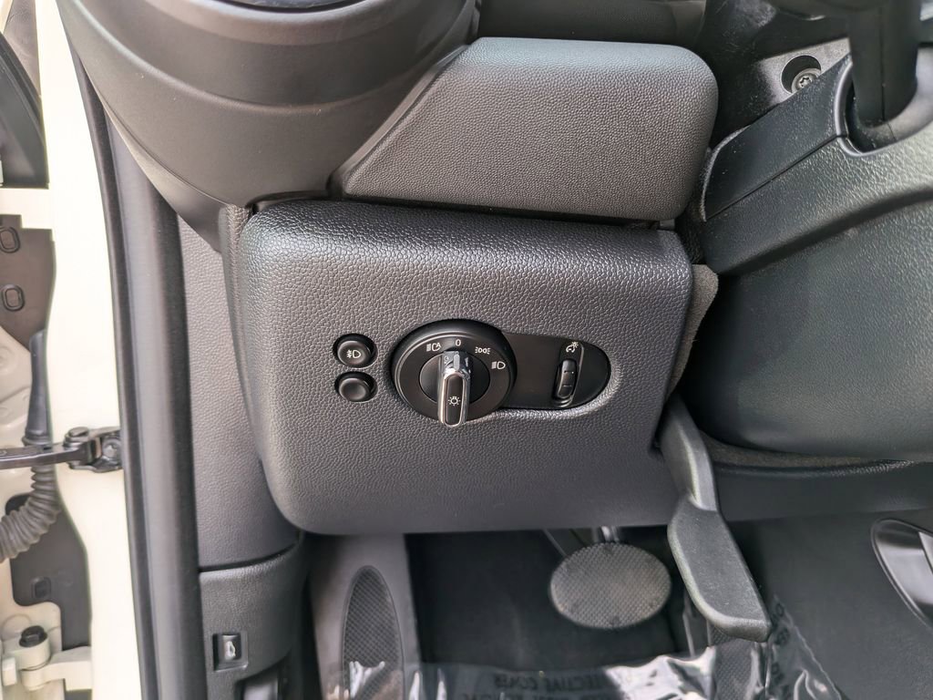 Used 2021 MINI Cooper Convertible w/ 6.5" Touchscreen Package FWD image 22