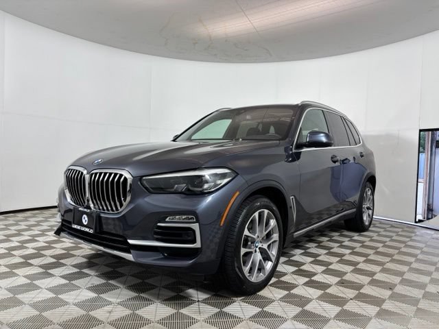 Used 2019 BMW X5 xDrive40i w/ Premium Package 2 AWD/4WD image 3