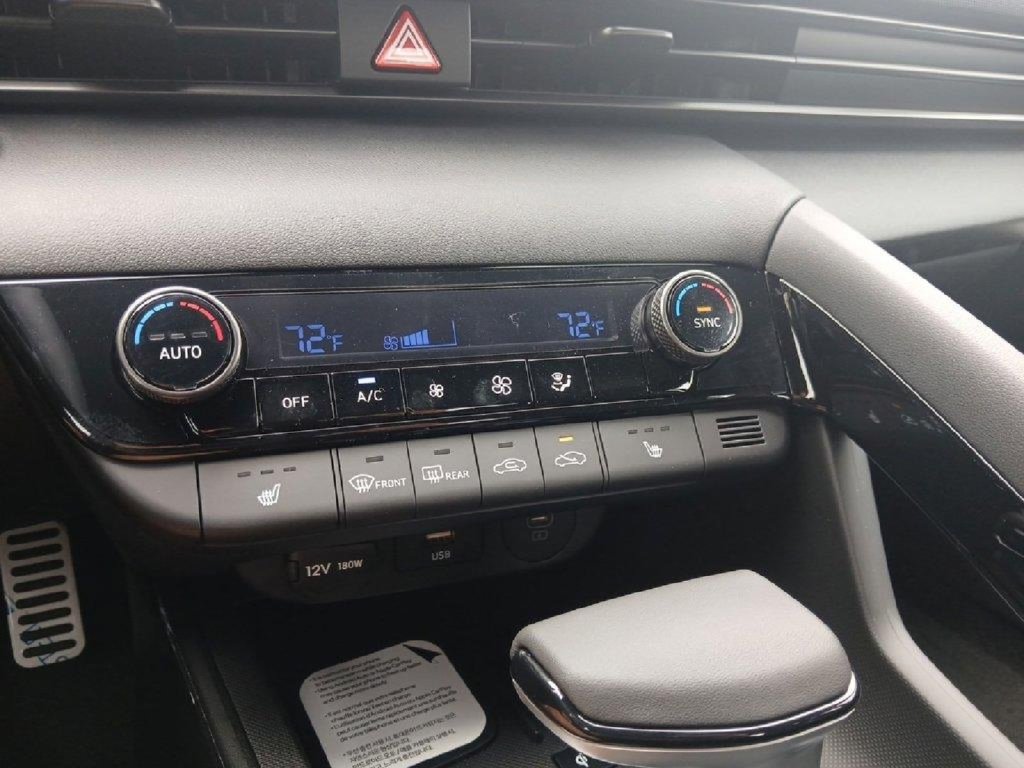 New 2026 Hyundai Elantra SEL Sport FWD image 20