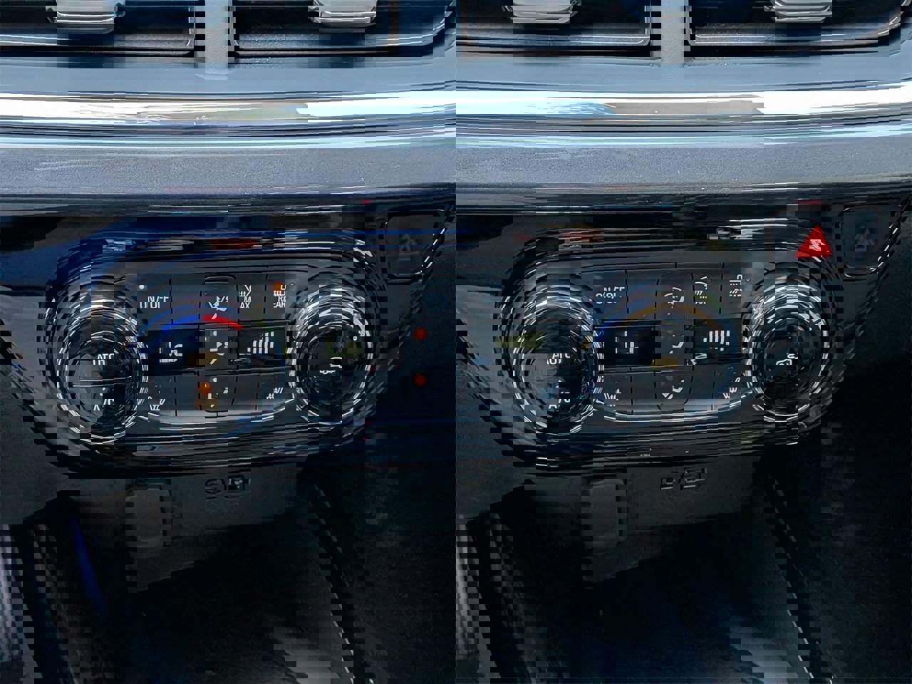 New 2026 Chevrolet Trax ACTIV w/ Sunroof Package image 17