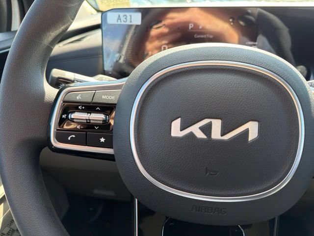 New 2026 Kia Carnival LX FWD image 23