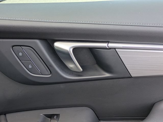 Used 2025 Buick Enclave Preferred FWD image 35