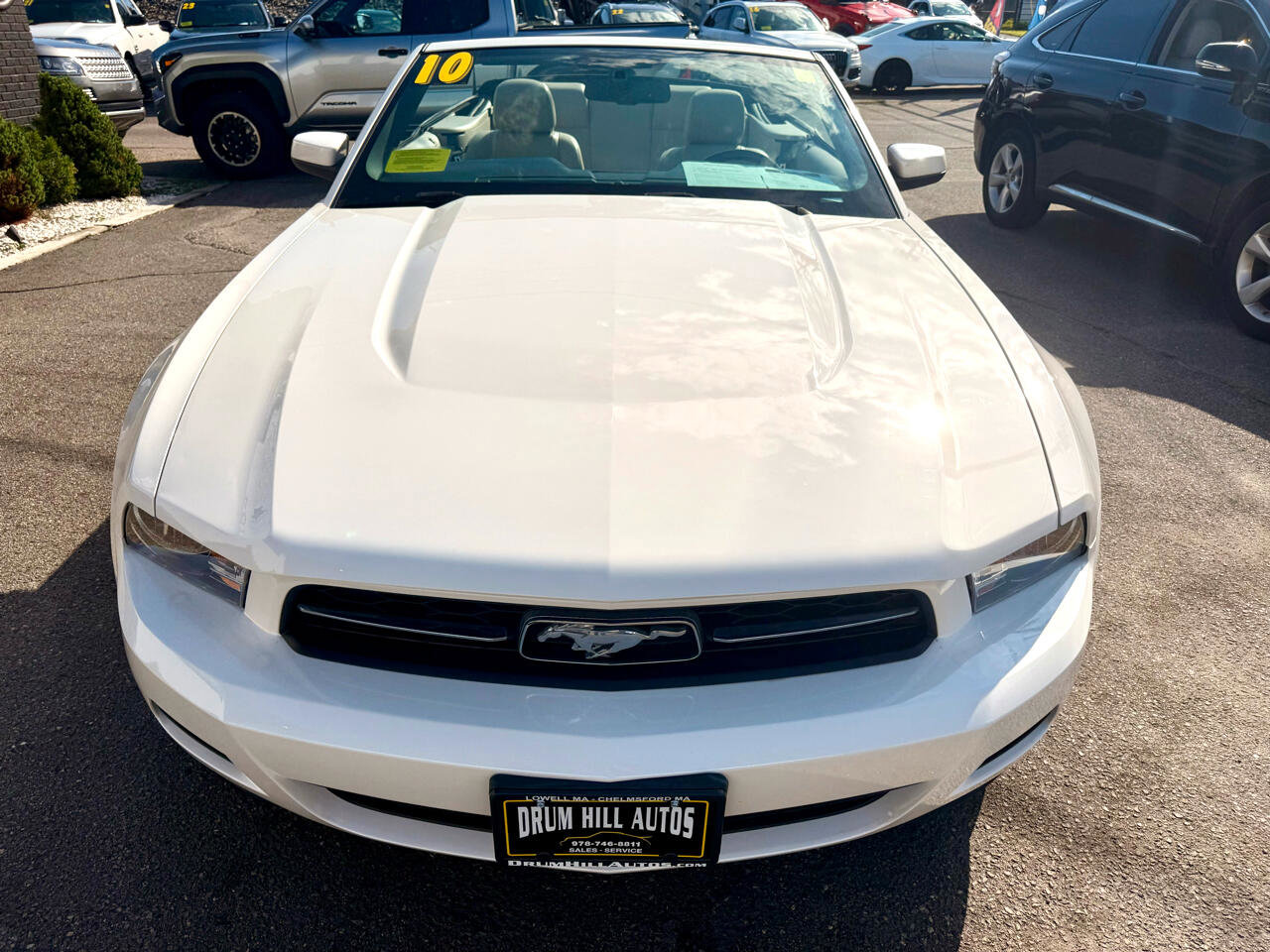 Used 2010 Ford Mustang Convertible image 39