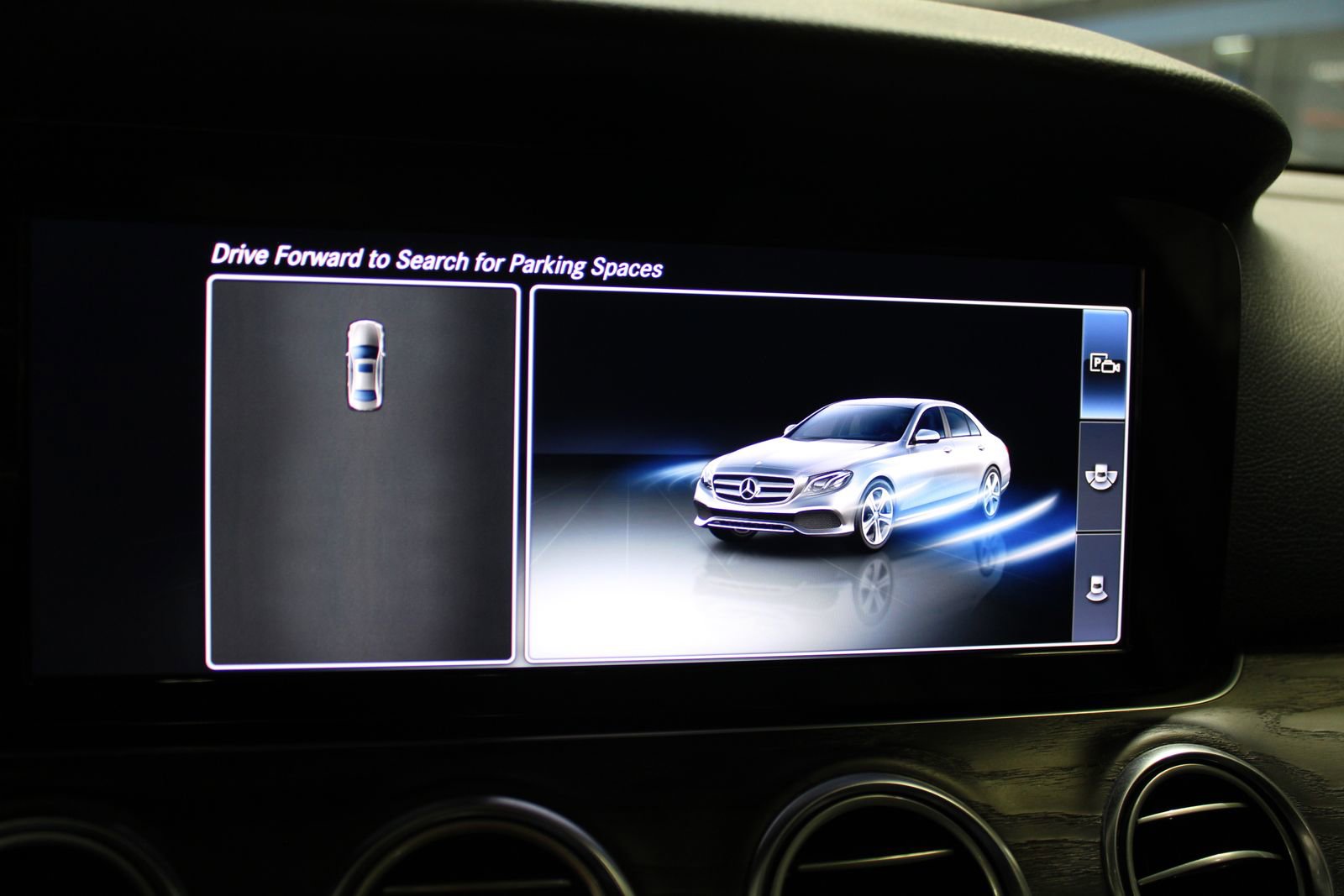Used 2018 Mercedes-Benz E 300 image 32