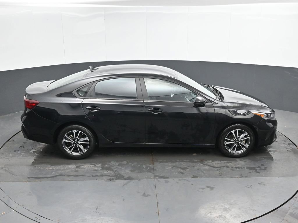 Used 2024 Kia Forte LXS image 32