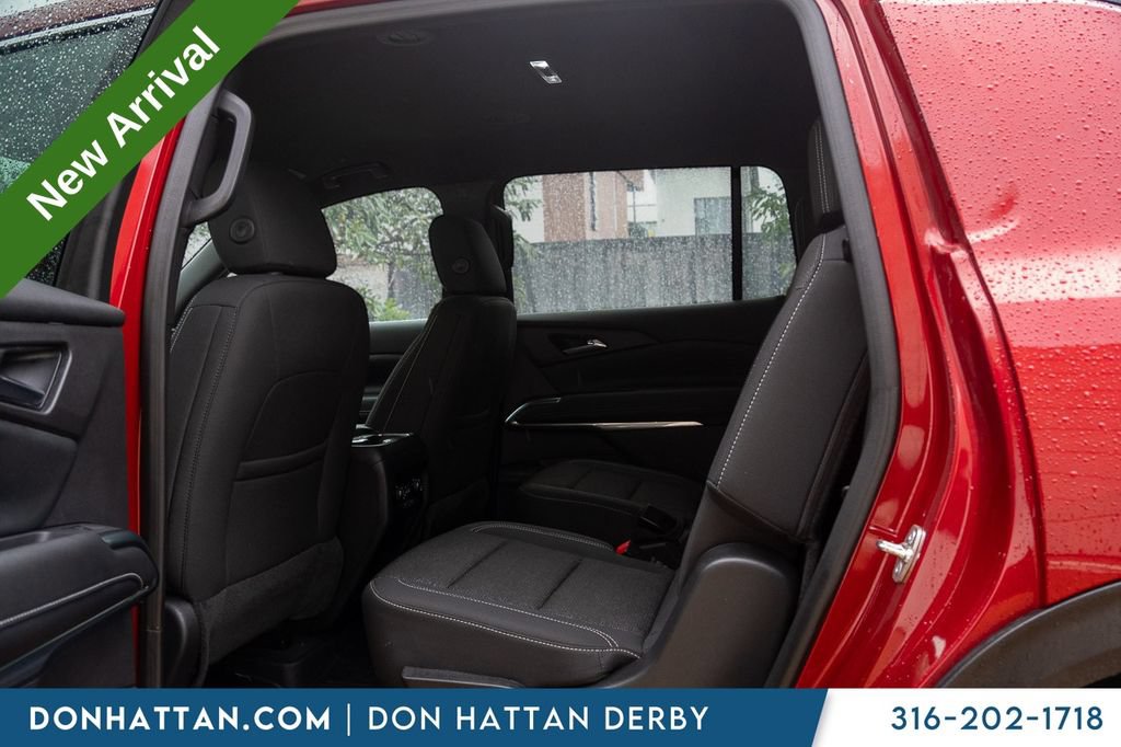 Used 2025 Chevrolet Traverse LT w/ LPO, Floor Liner Package FWD image 20