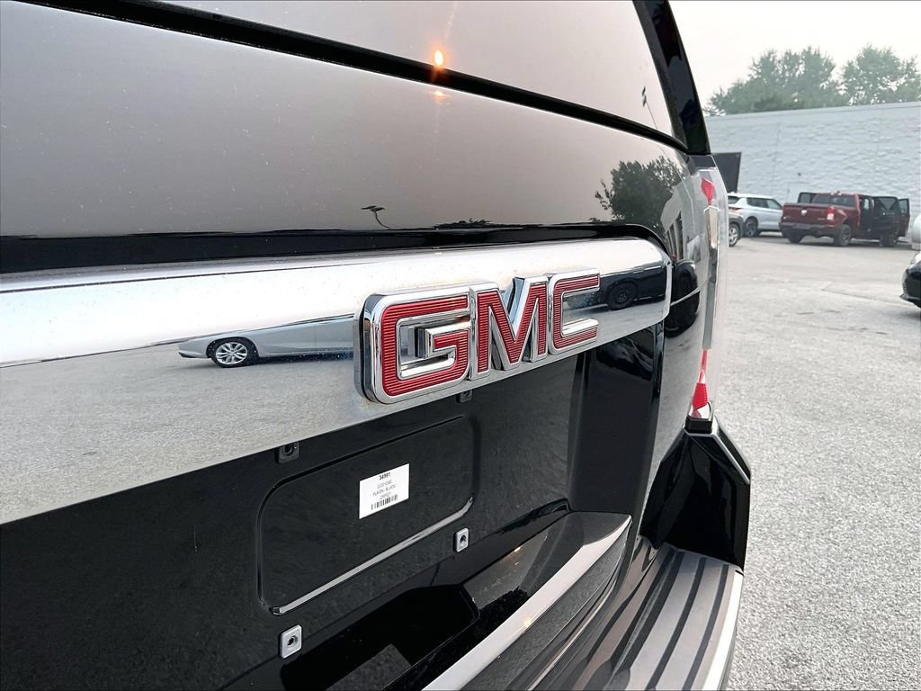 Used 2020 GMC Yukon XL Denali w/ Denali Ultimate Package AWD/4WD image 9