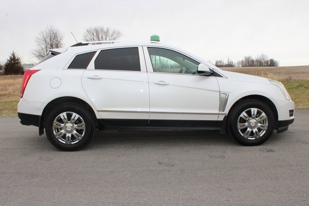 Used 2015 Cadillac SRX Luxury w/ Driver Awareness Package image 8