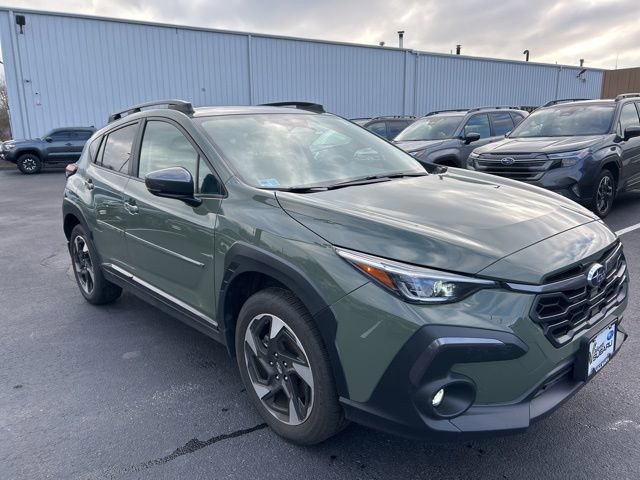 Used 2025 Subaru Crosstrek 2.5i Limited image 3
