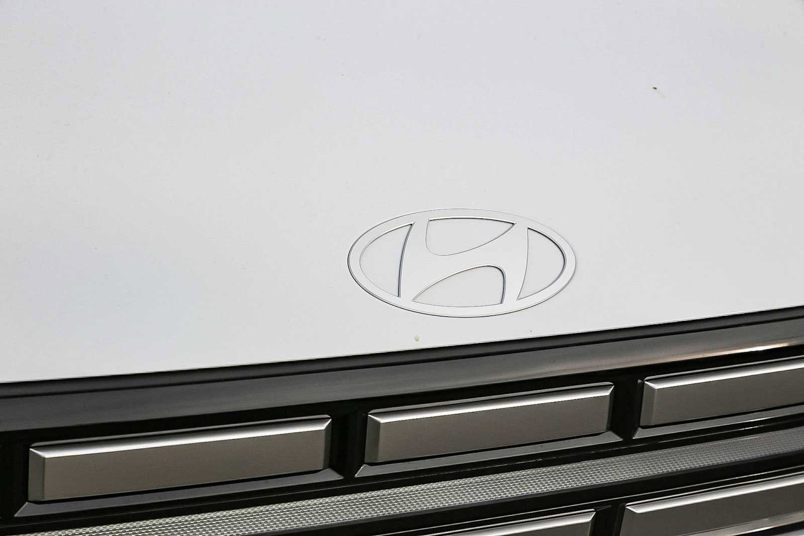 New 2026 Hyundai Santa Fe SE FWD image 6